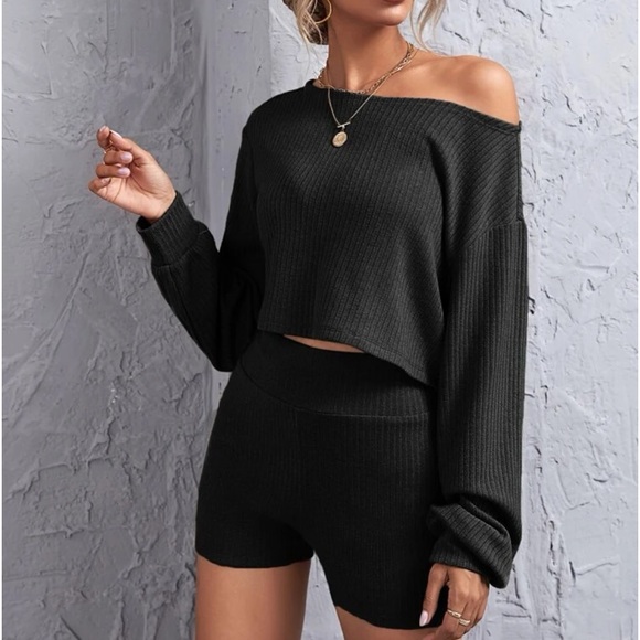 Blue Off Shoulder Ribbed Top and Shorts Lounge Set - Picture 4 of 5